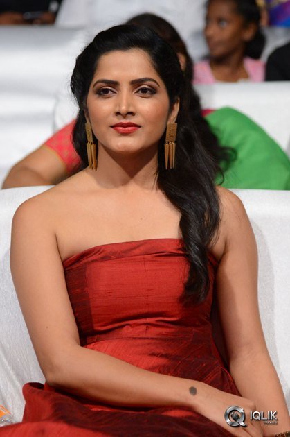 Jyo-Achyutananda-Movie-Audio-Launch